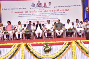કેન્દ્રીય જલ શક્તિ મંત્રી: સી આર પાટીલના હસ્તે વ્યારા સુગર ની નવી સિઝનમાં ખાતમુહૂર્ત કરવાયુ છે
