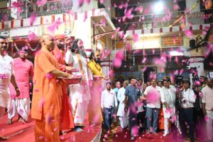 ઉત્તર પ્રદેશ શ્રી ગોરખનાથ મંદિર પરિસર ખાતે હોળી પર્વની ઉજવણી કરવામાં આવી