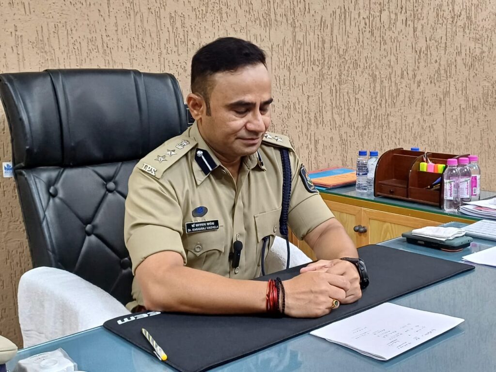 વલસાડ સિટી પોલીસ અને વલસાડ રૂરલ પોલીસ દ્રારા "તેરા તૂજ્કો અર્પણ" કાર્યક્રમ સાર્થક કરતી વલસાડ જિલ્લા પોલીસ
