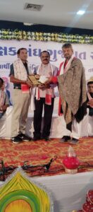 નચિકેત નિમાર્ણ ટ્રસ્ટ શ્રી વાલ્મીકિ વિદ્યાલય, વલથાણ, તા - કામરેજ , જી - સુરત માં શિક્ષક તરીકે ફરજ બજાવતા અને કણિયેટ ગામના વતની શ્રી કિરણ ઈશ્વરભાઈ ટંડેલ નું રાષ્ટ્રીય સ્તરે ચિત્રની પસંદગી